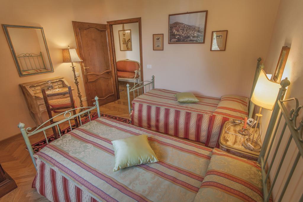 Villa San Biagio Cortona Room photo